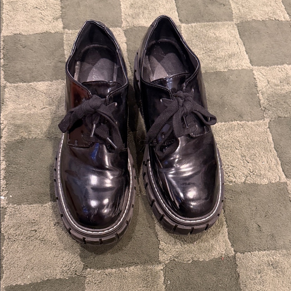 Men's Black Lace-Up Chunky Dress Shoes
